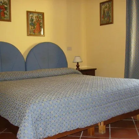 Valle Dell' Oro Otel Pescasseroli