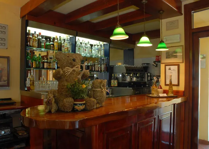 מלון Valle Dell' Oro 3*